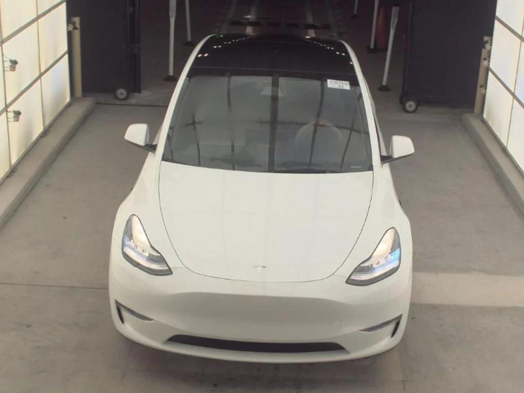 tesla model y 2023 7SAYGDEE0PA135582 image tesla model y 2023 7SAYGDEE0PA135582 image